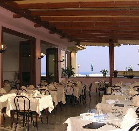Ideale 2* Varazze